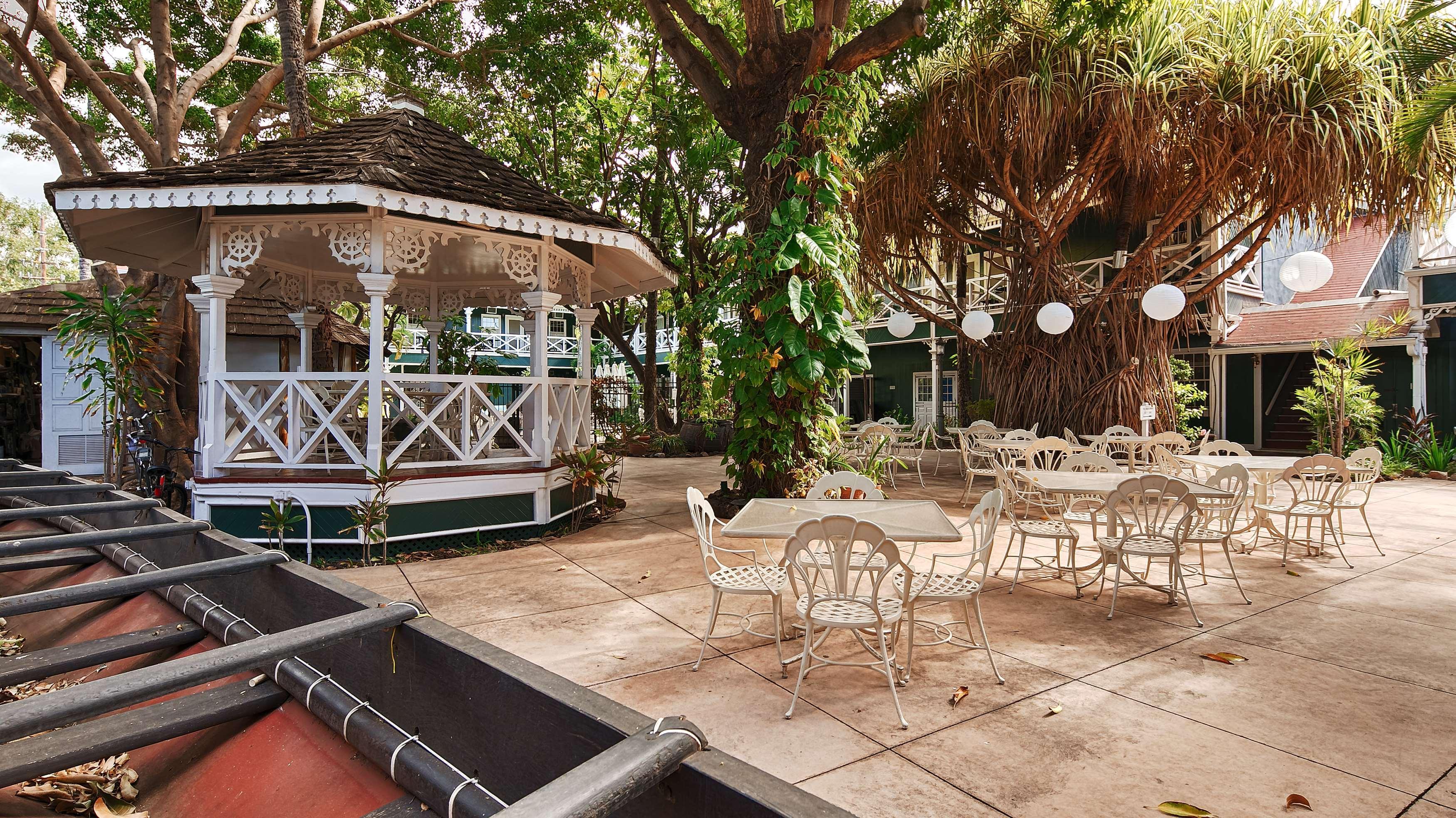 Pioneer Inn Lahaina Exterior photo